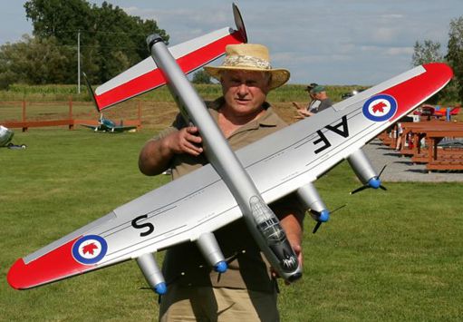 Avro Lancaster FM115